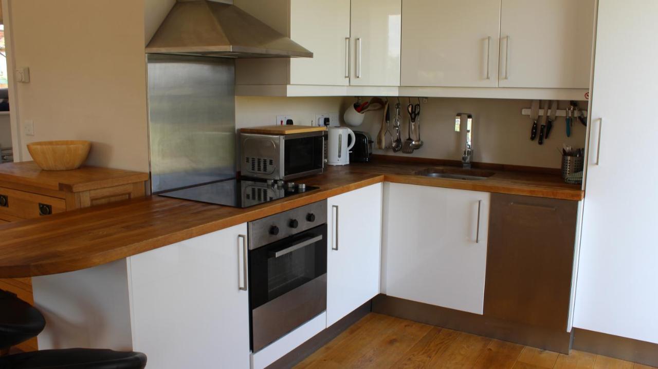 Little Park Farm Queen Anne Farmhouse & Apartments Stratfield Mortimer Exteriör bild